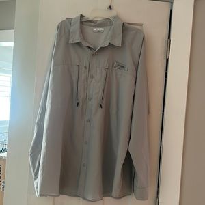 Like New - Men Columbia XL Long Sleeve PFG Omni-shade Gray
